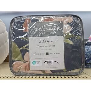 Madison Park Duvet Cover Set (3 pc), Camilia, Navy 👍🫶🏼
